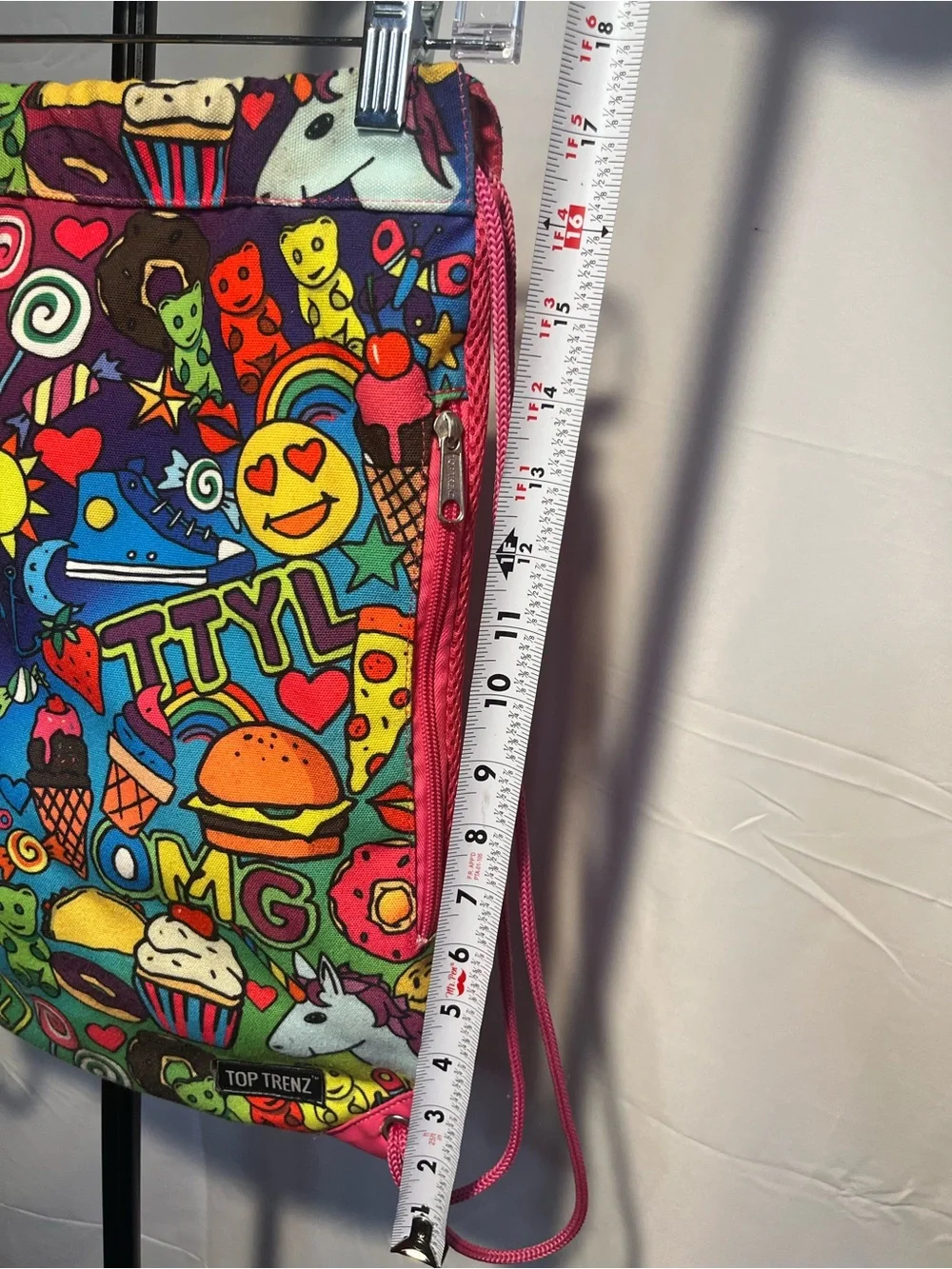 TOP TRENZ vibrant, multi-colored all Over doodle print duffel bag